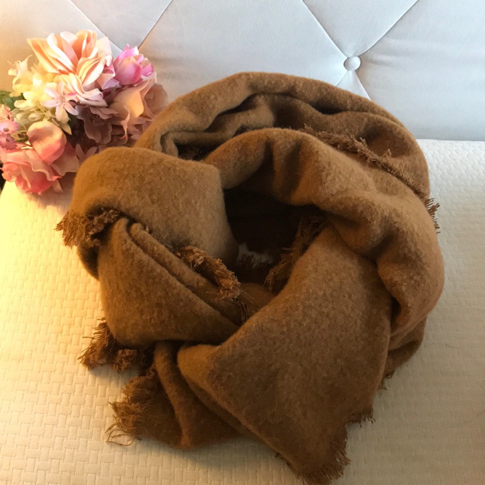 NWT Urban Outfitters Camel Oversized Blanket Scarf